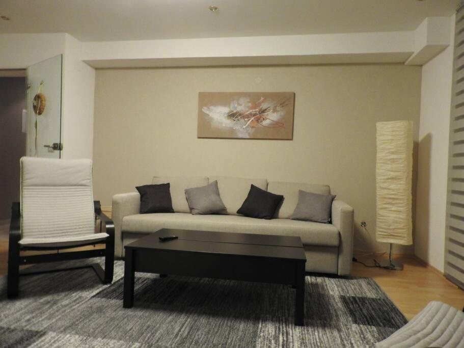 Schoene Gemuetliche Ferienwohnung Mit Fernblick. Nalbach ภายนอก รูปภาพ