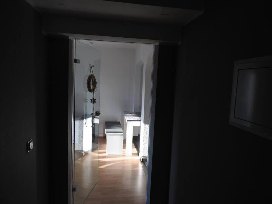 Schoene Gemuetliche Ferienwohnung Mit Fernblick. Nalbach ภายนอก รูปภาพ